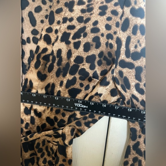 Fashion Nova Longsleeve Leopard Print Romper Size Medium - Picture 11 of 12